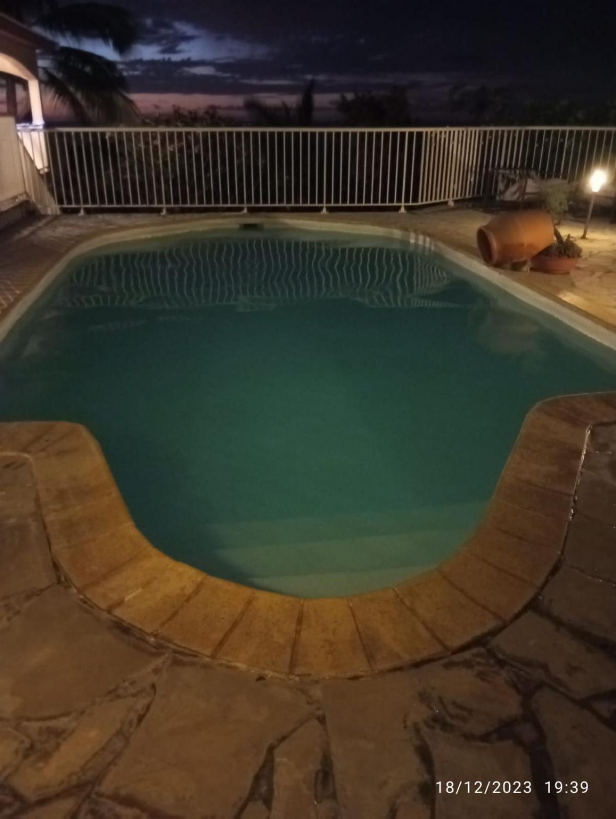 Ferienwohnung Leu Doux Bruit Des Vagues Saint-Leu Exterior foto
