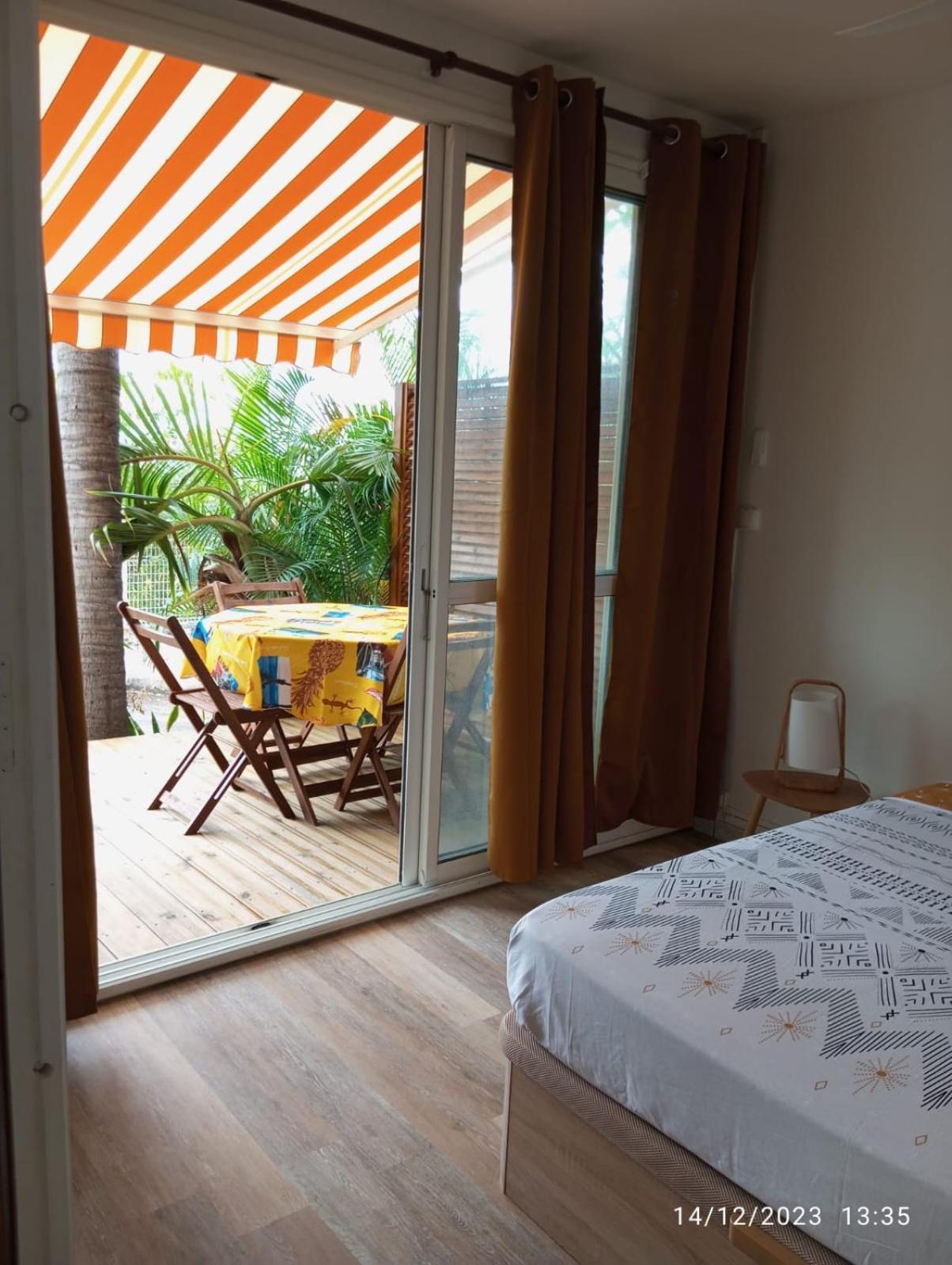 Ferienwohnung Leu Doux Bruit Des Vagues Saint-Leu Exterior foto